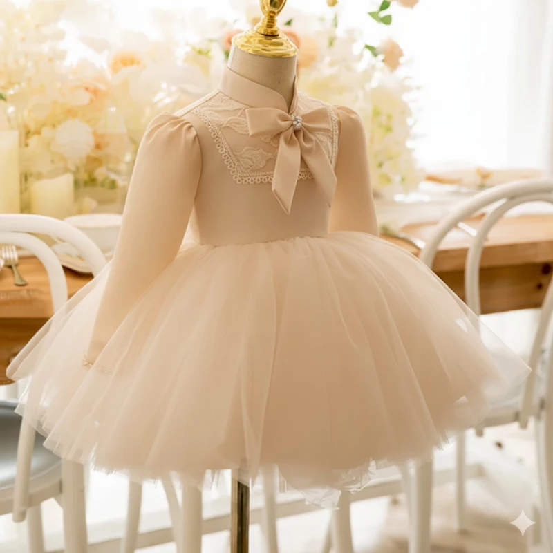 Fiyonk detaylı elbise 