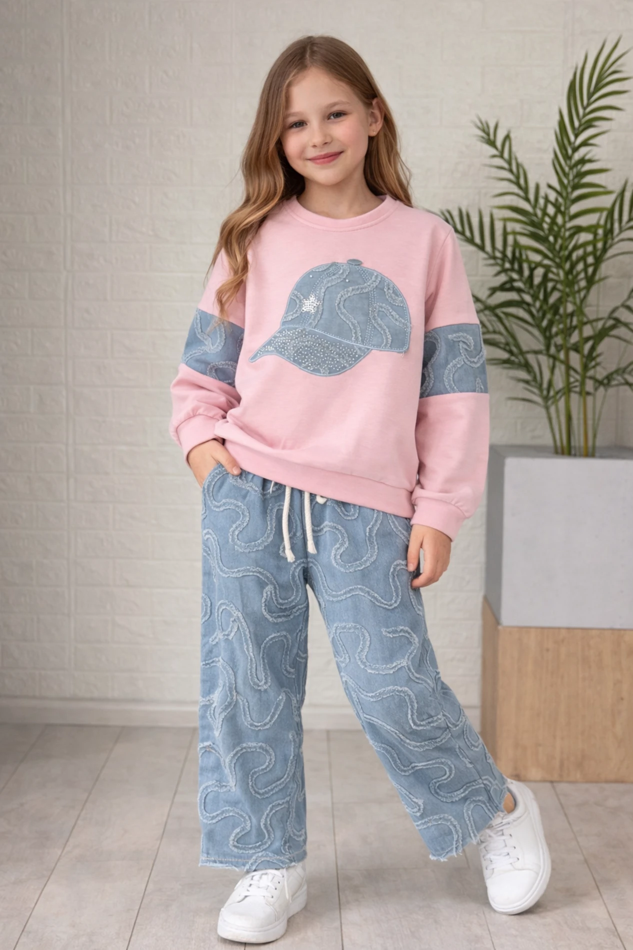 Şapka baskılı kot ikili takım