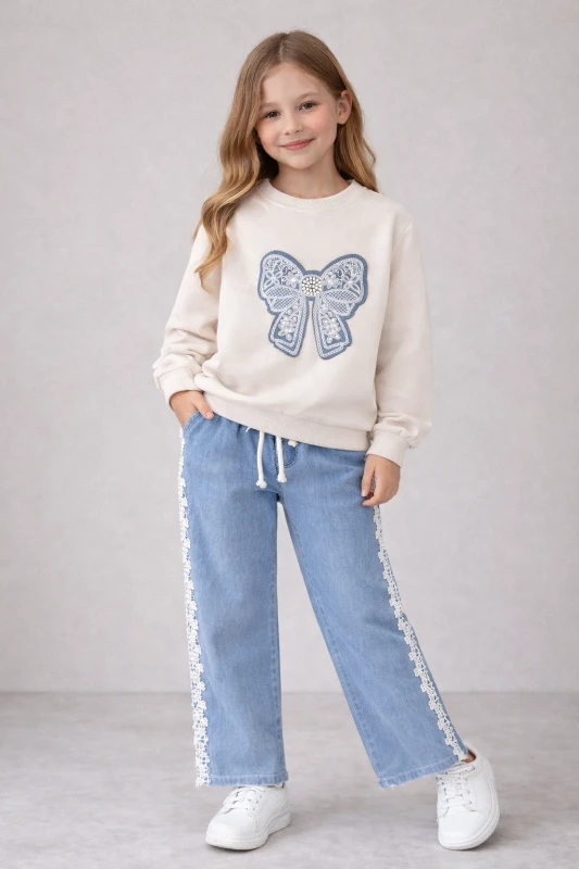 Fiyonk işlemeli kotlu takım 