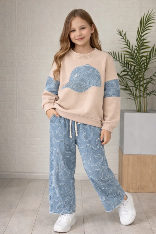 Şapka baskılı kot ikili takım