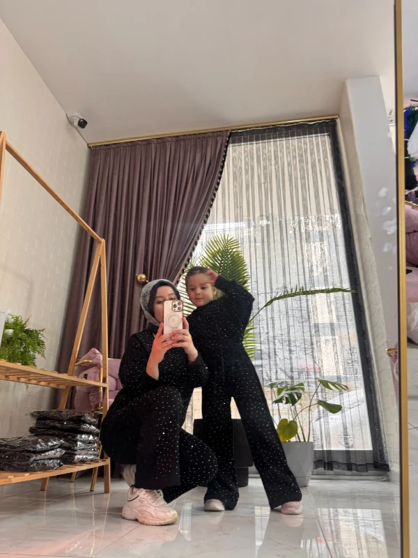 Oysho taş işlemeli ikili kız takım 