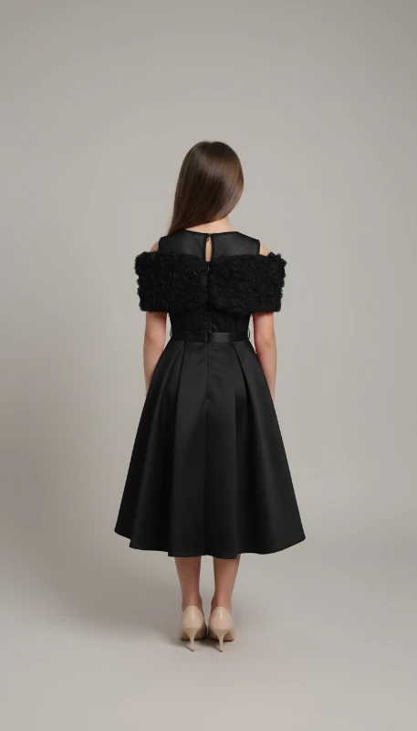 Omuzu gül detaylı abiye 