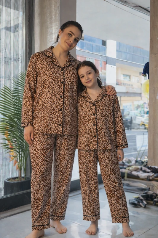 Anne kız leoparlı pijama takımı